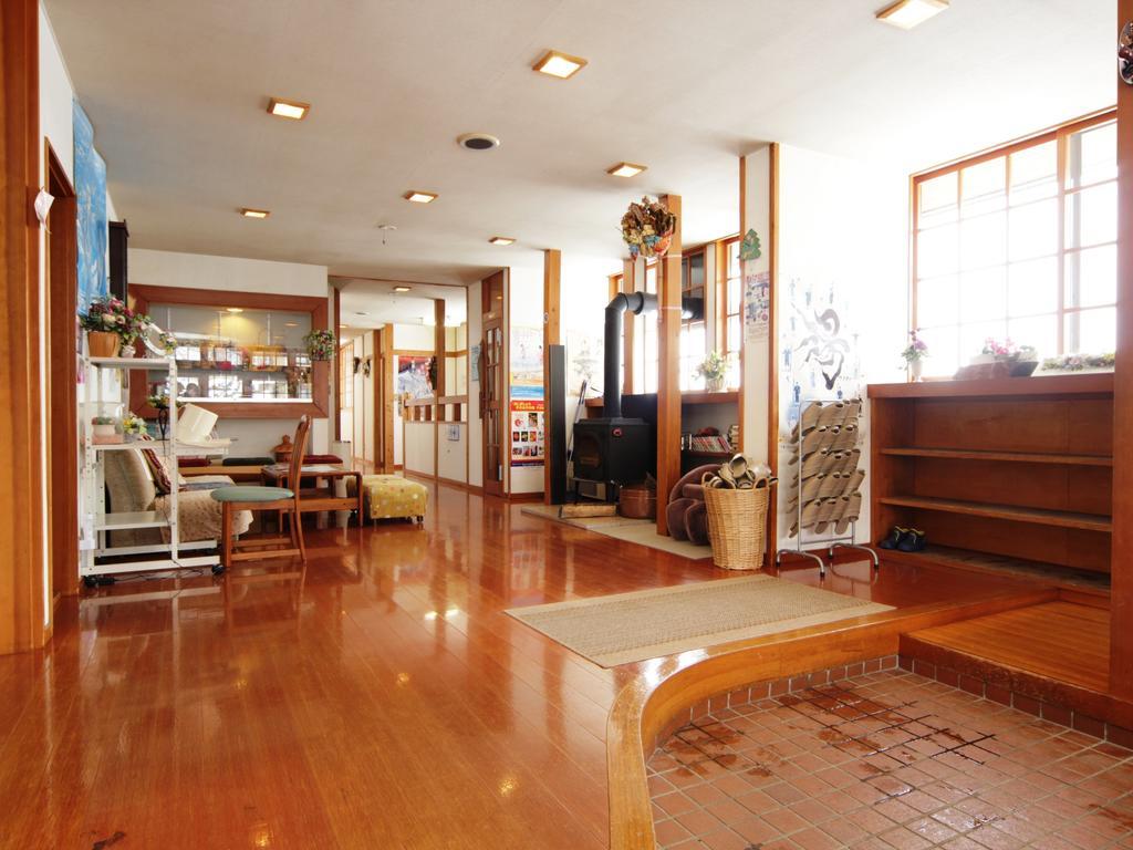Hotel Jyonnobinayado Yoemu à Nozawaonsen Extérieur photo